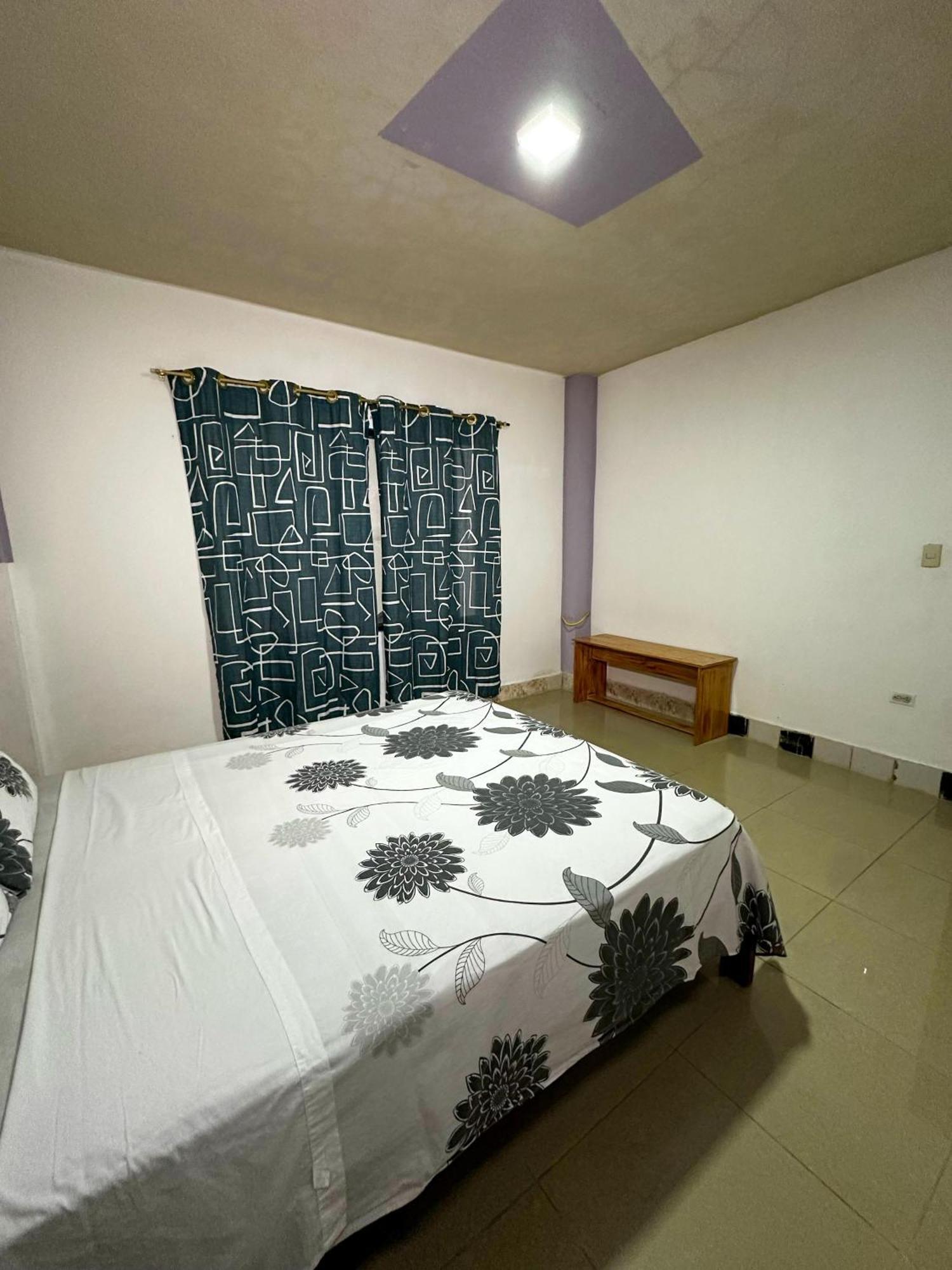 プエルト・バケリソ・モレノ Casa En San Cristobalヴィラ エクステリア 写真